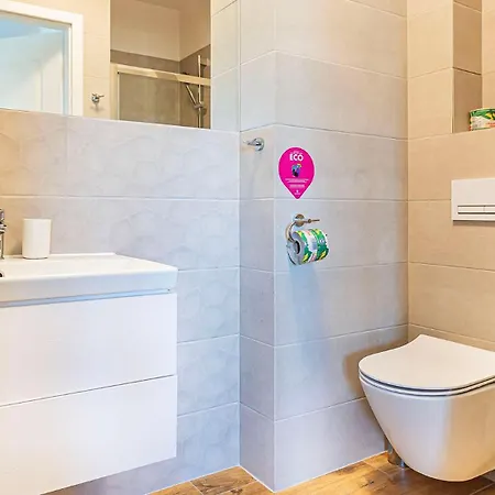 Apartment Vacationclub - Kolo Brzegu 25 *